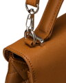 Karamelová dámska crossbody kabelka so strieborným kovaním - David Jones