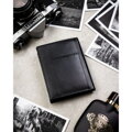Portfel męski ze skóry naturalnej w czarnym kolorze z systemem RFID i w zestawie z brelokiem - Peterson