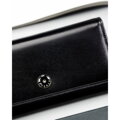 Duży portfel damski ze skóry naturalnej w czarnym kolorze zamykany klapką na zatrzask - Peterson