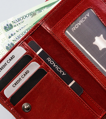 Stredne veľká červená dámska kožená peňaženka Rovicky
