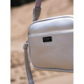 Dámska crossbody kabelka z ekokože s nastaviteľným popruhom Peterson, strieborná cd29456