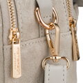 Malá mestská módna sivá dámska crossbody kabelka z ekokože so zapínaním na zips