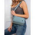 Mestská, modrá dámska crossbody kabelka na zips – Peterson