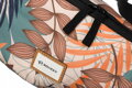 Vzorovaná crossbody ľadvinka Rovicky s farebnými listami