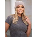 Beżowa czapka damska beanie w uniwersalnym rozmiarze z logo marki - Peterson