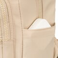 Béžový, jednokomorový dámsky ruksak z polyesteru zavesený na nastaviteľných popruhoch - Peterson