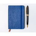 Granatowy notes w formacie A6 zadrukowany w linie - Peterson