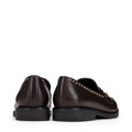 Damskie loafersy skórzane z ozdobnymi nitami brązowe 99-D-959-4