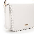 Damska crossbody z obszytą klapą kremowa 100-4Y-235-0