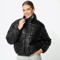 Damska kurtka typu puffer z ekoskóry czarna 95-9D-100-1