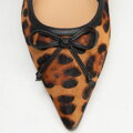 Damskie czółenka w panterkę z naturalnym włosiem brązowo - czarne 102-D-351-4