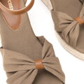 Damskie espadryle z kokardą z przodu khaki 100-P-812-4