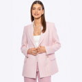 Damska marynarka z tkaniny boucle długa różowa 100-9X-502-P