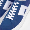 Męskie sneakersy z kontrastową podeszwą granatowe 99-M-712-N