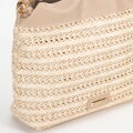 Pleciona torebka crossbody z łańcuszkami beżowa 100-4Y-427-9