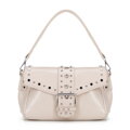 Damska crossbody z ekoskóry w dekoracyjne nity kremowa 100-4Y-207-0