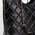 Dámska shopper kabelka z ekokože s geometrickým prešívaním, čierna 99-4Y-624-1