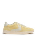 Zamszowe sneakersy z kontrastowymi wstawkami z ekoskóry żółte 100-D-351-Y