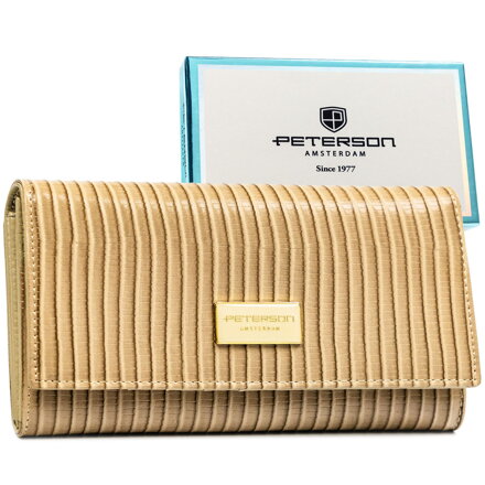 Beżowy portfel damski ze skóry naturalnej i ekologicznej zamykany zatrzaskiem, ozdobiony wzorem w plecionkę - Peterson