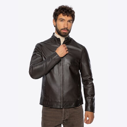 Męska kurtka ze skóry owczej z kieszenią na rękawie ciemny brąz 101-09-854-4