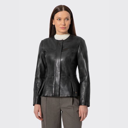 Dámska čierna kožená bunda s peplum strihom 102-09-401-1