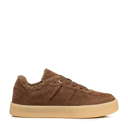 Zamszowe sneakersy z futrzanym wnętrzem brązowe 102-D-360-4
