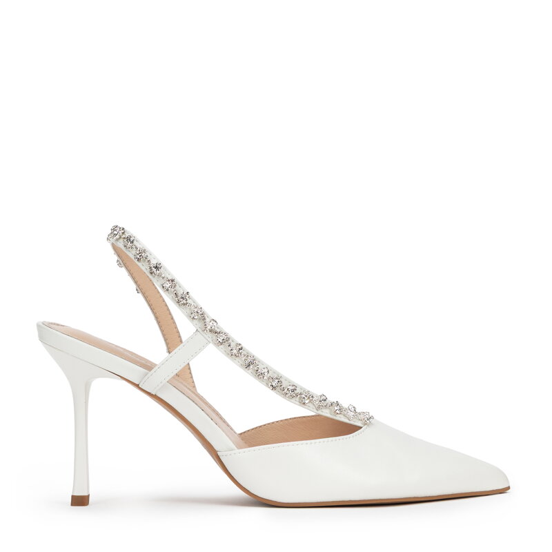 Skórzane czółenka z biżuteryjną ozdobą złamana biel 100-D-512-0