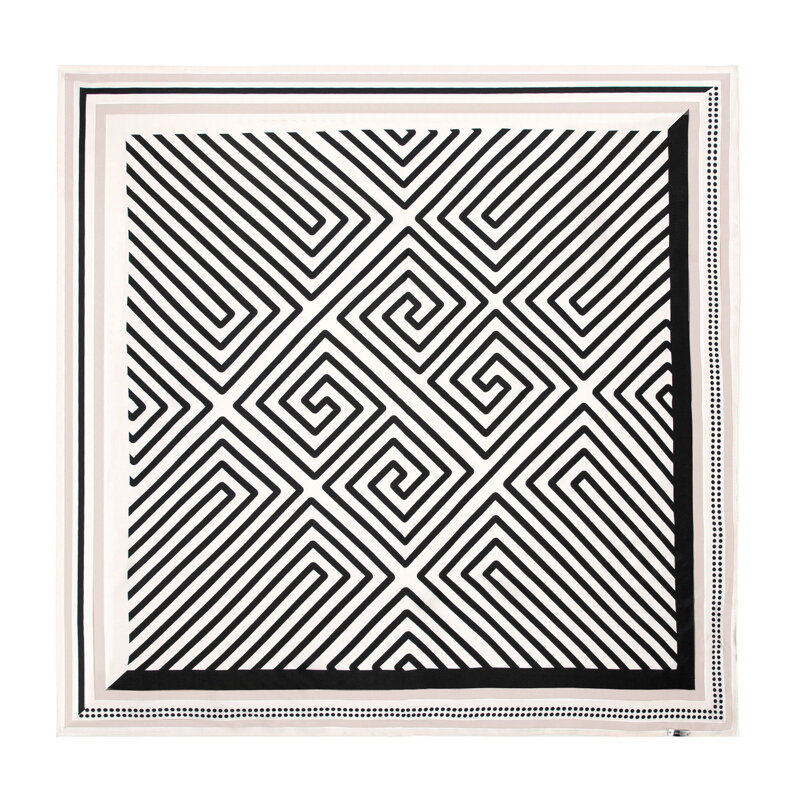 Damska apaszka jedwabna w geometryczne wzory kremowo - czarna 100-7D-S01-X6 Damska apaszka jedwabna w geometryczne wzory kremowo - czarna 100-7D-S01-X6