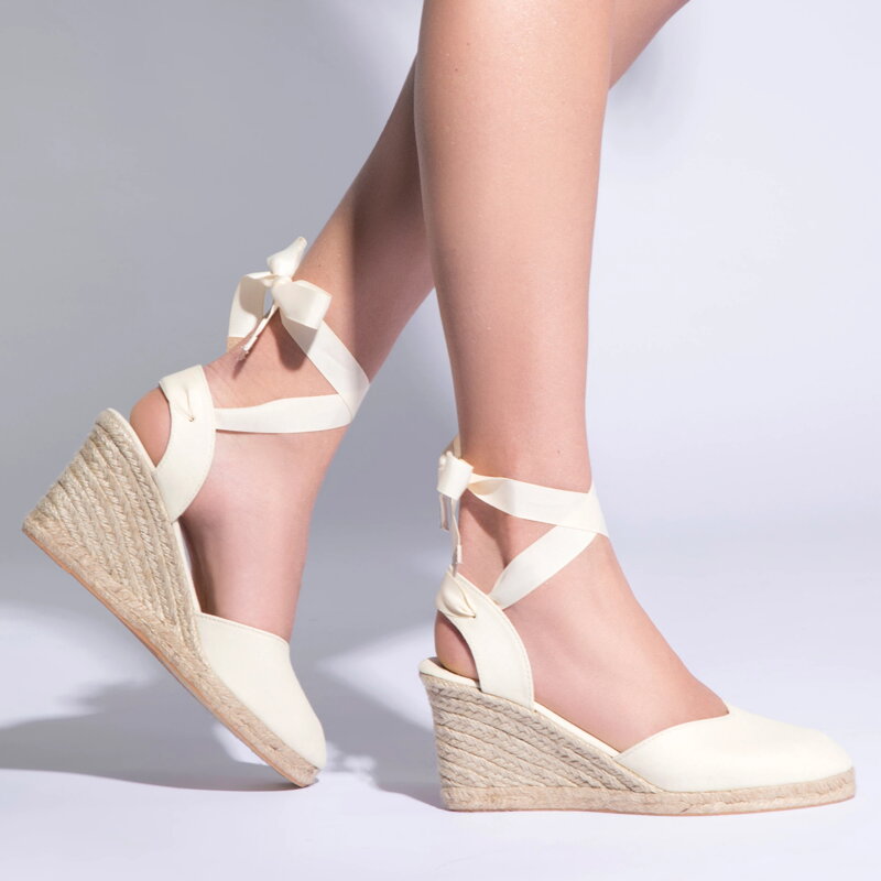 Damskie espadryle z wycięciem kremowe 96-DP-801-9