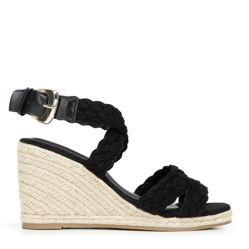 Damskie sandały na koturnie w plecione paski czarne 100-P-813-1