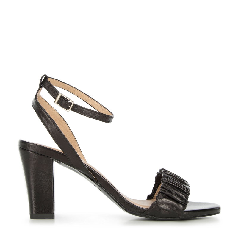 Damskie sandały z marszczonej skóry na słupku czarne 94-D-804-1