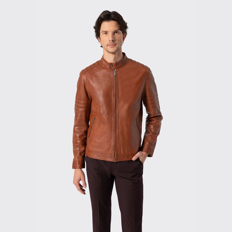Męska kurtka biker ze skóry z przeszyciami jasny brąz 100-09-808-5