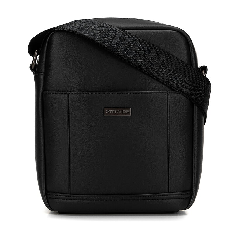 Męska listonoszka z ekoskóry z obszytą kieszenią z przodu czarna 98-4P-513-1