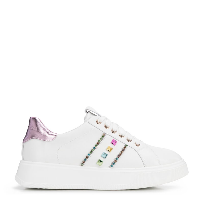 Sneakersy z imitacji skóry z ozdobami biało - różowe 100-DP-500-P Sneakersy z imitacji skóry z ozdobami biało - różowe 100-DP-500-P