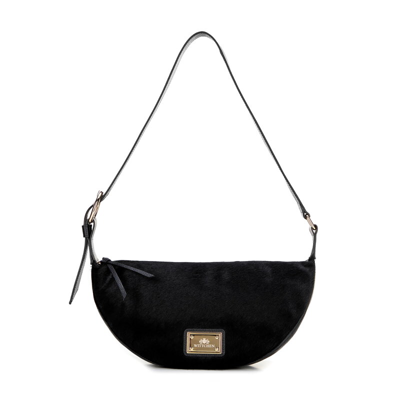 Torebka półksiężyc na ramię ze skóry naturalnej czarna 102-4E-004-1