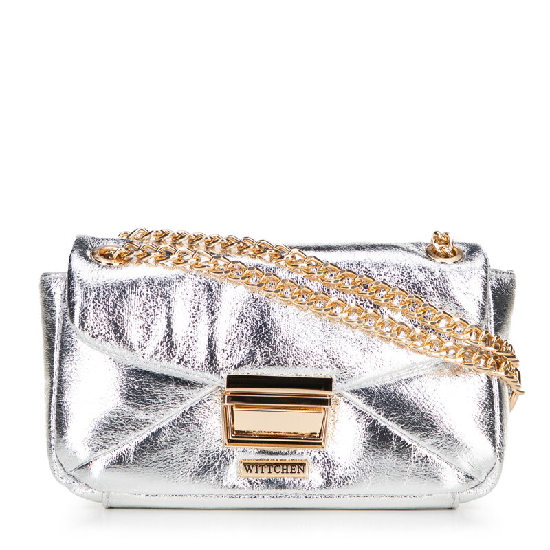 Mini crossbody kabelka z lesklej ekokože strieborná 100-4Y-216-S Mini crossbody kabelka z lesklej ekokože strieborná 100-4Y-216-S